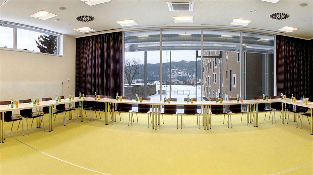 Hotel Die Zeit Sankt Veit an der Glan Bagian luar foto