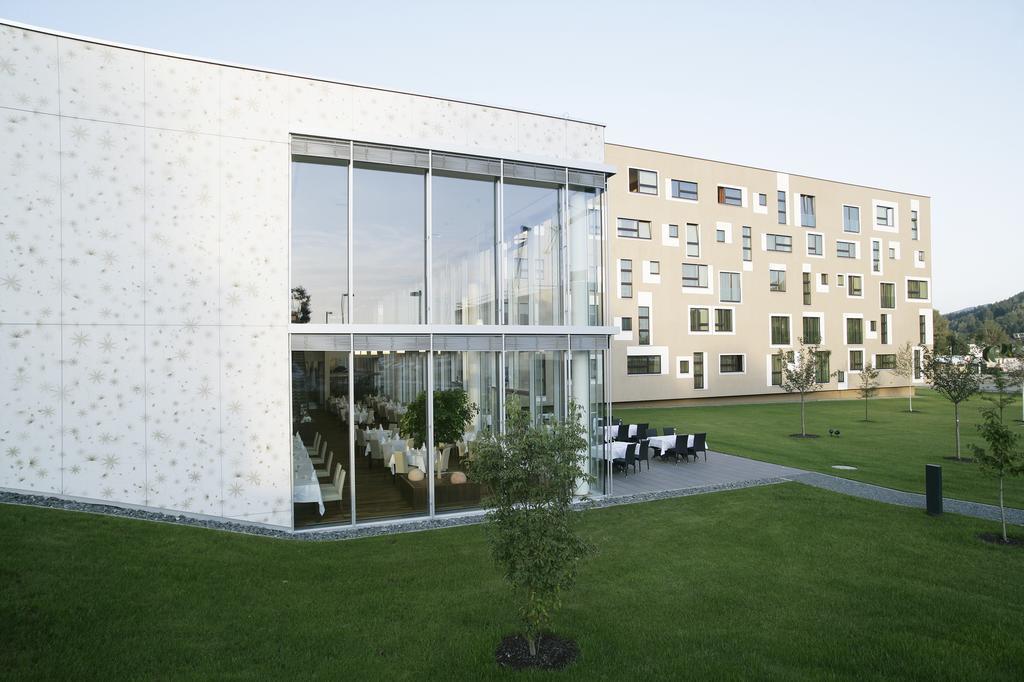 Hotel Die Zeit Sankt Veit an der Glan Bagian luar foto