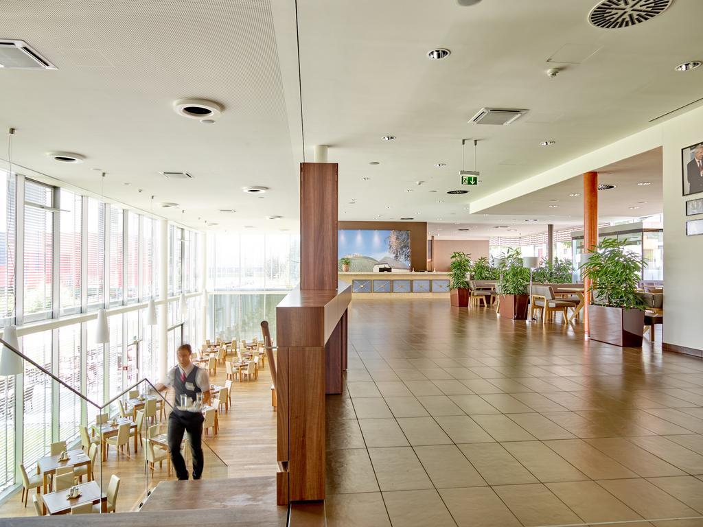 Hotel Die Zeit Sankt Veit an der Glan Bagian luar foto