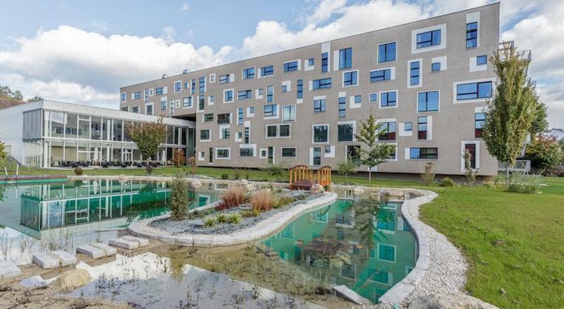 Hotel Die Zeit Sankt Veit an der Glan Bagian luar foto