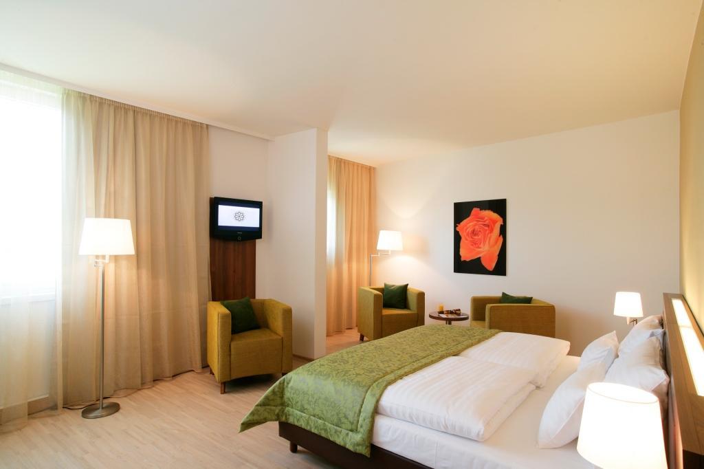 Hotel Die Zeit Sankt Veit an der Glan Bagian luar foto